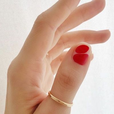 Timeless red: 20 nail art για να βάψεις τα νύχια σου με το διαχρονικά κλασικό κόκκινο