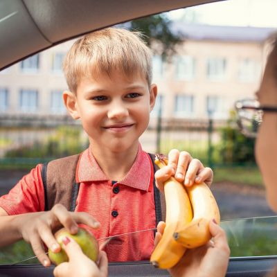 Τι να βάλετε στην τσάντα του κολατσιού του παιδιού σας - Η διατροφολόγος συμβουλεύει