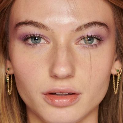 Μπορείς να κάνεις ένα διαφορετικό smoky eye μόνο με μία μπατονέτα