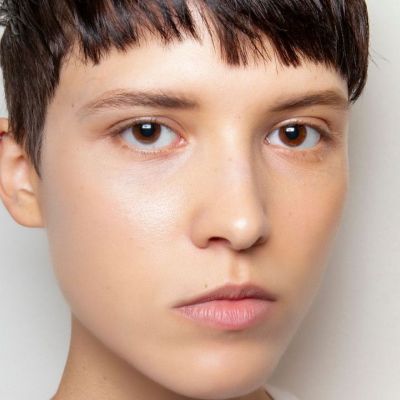 Tip για να καλύψεις και παράλληλα να καταπολεμήσεις ένα σπυράκι