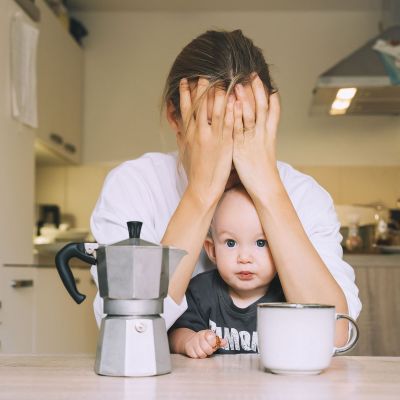 Κατάθλιψη λοχείας ή επιλόχειος κατάθλιψη: Συμπτώματα, θεραπεία, συμβουλές