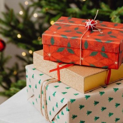 5 βιώσιμες ιδέες για να τυλίξεις τα γιορτινά δώρα