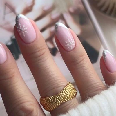 10 snowflake μανικιούρ για να διαλέξεις