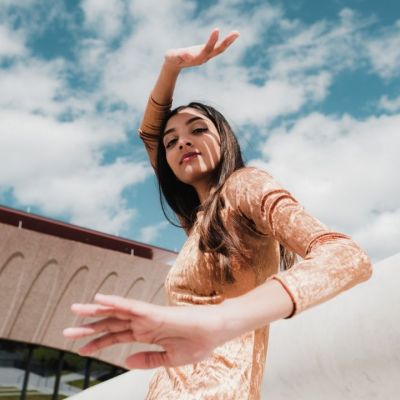 Πώς θα φορέσεις κομψά το βελούδο φέτος