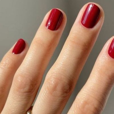 Δες τα καλύτερα βερνίκια cherry red nails