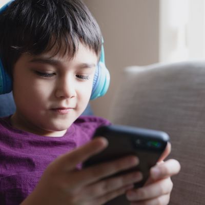 Μανώλης Σφακιανάκης: «Όταν μία εφαρμογή έχει chat και κάμερα είναι επικίνδυνη»