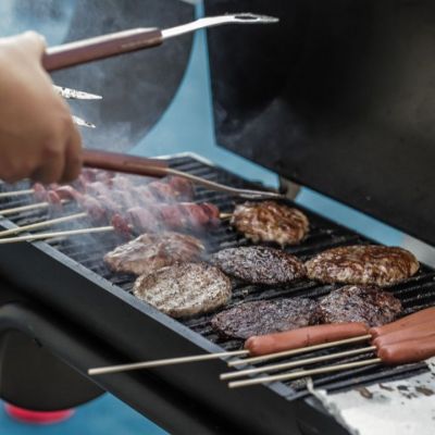 Σόδα ή λεμόνι; Πώς θα καθαρίσεις εύκολα την ψησταριά