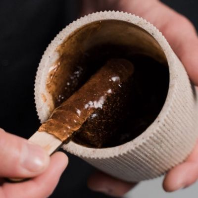 Scrub χεριών με λάδι καρύδας για την πιο βελούδινη επιδερμίδα