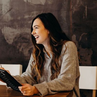 5 κοινά χαρακτηριστικά που έχουν οι πραγματικά ευτυχισμένες γυναίκες