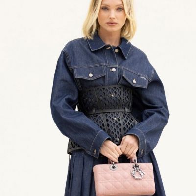 Το τζιν φόρεμα θα είναι το hero piece της φετινής άνοιξης