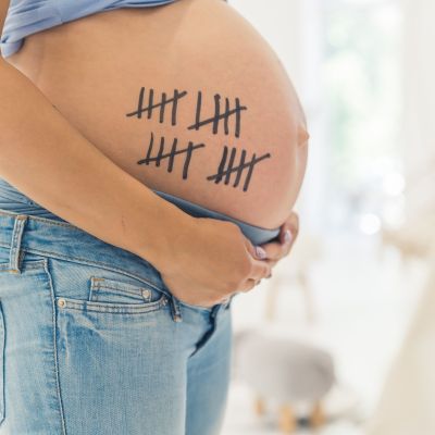 Το μέγεθος της μήτρας πόσο επηρεάζει το μέγεθος της κοιλιάς στην εγκυμοσύνη; (vid)