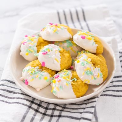 Πασχαλινά νηστίσιμα μπισκότα με λευκή σοκολάτα - Το τέλειο γλύκισμα