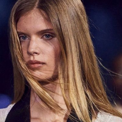 Όχι μόνο με χαμομήλι: 5 υλικά για να ανοίξεις φυσικά τα μαλλιά