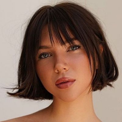 See-through bangs είναι η νέα μεγάλη τάση στα μαλλιά