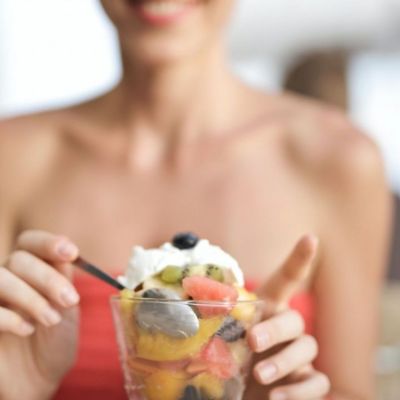 Τα διατροφικά trends του TikTok που εγκρίνει και ο ειδικός