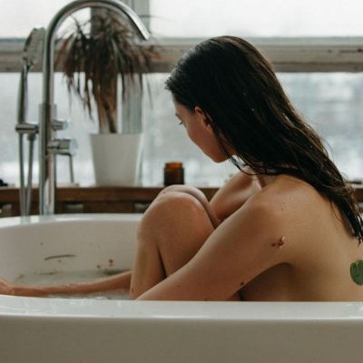 8 αρωματικά αφρόλουτρα που θα σε χαλαρώσουν