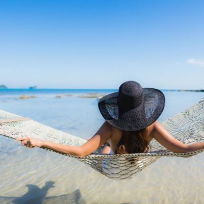 Πώς θα θέσεις όρια στη δουλειά σου πριν τις διακοπές