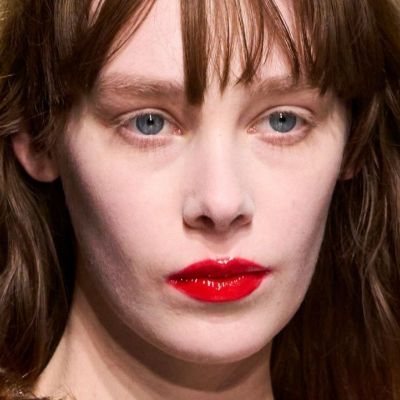 Πες αντίο στους μαύρους κύκλους με ένα χρώμα που δεν περιμένεις