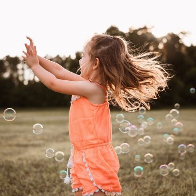 Τι σημαίνει παιδική αθωότητα, πώς χάνεται και τι πρέπει να κάνουν οι γονείς