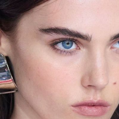 Η καφέ mascara είναι η νέα μαύρη του καλοκαιριού - 6 επιλογές που θα χαρίσουν extra όγκο στο βλέμμα