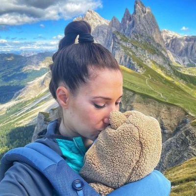 Χριστίνα Φλαμπούρη: Η «outdoor mom» που ανέβηκε στον Όλυμπο με τις φίλες της και τέσσερα μωρά