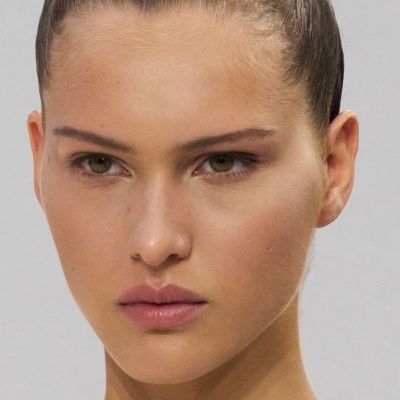 Tips και προϊόντα για να αντιμετωπίσεις τους διεσταλμένους πόρους