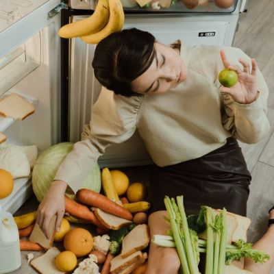 Η αντιμετώπιση του στρες βρίσκεται στο ψυγείο & σε αυτά τα τρόφιμα μπορείς να στραφείς χωρίς ενοχές