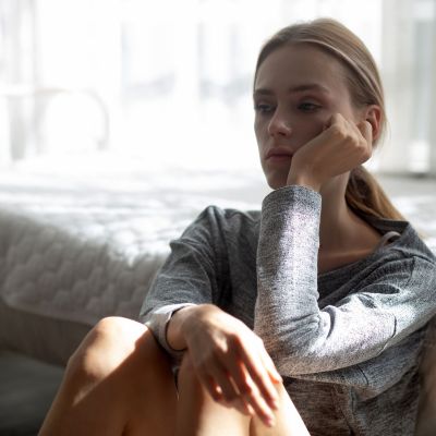 Τελικά, το άγχος επηρεάζει τη γονιμότητα; Τι δείχνουν μελέτες