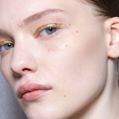 Pre-Xmas glam! Shimmer σκιές για να μπεις σιγά-σιγά σε εορταστικό mood