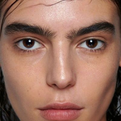 6 διάφανα gel φρυδιών για σωστό σχήμα και όγκο