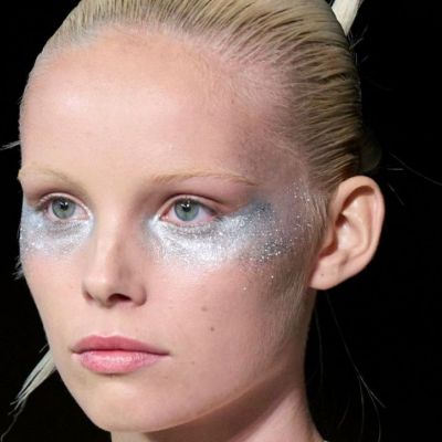 Τα καλύτερα highlighter για τις γιορτές -3 νέα tips για το μακιγιάζ σου