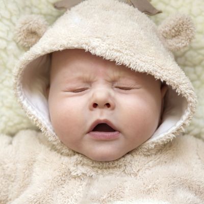 Φτέρνισμα νεογέννητου: Είναι κρυολόγημα ή κάτι άλλο;