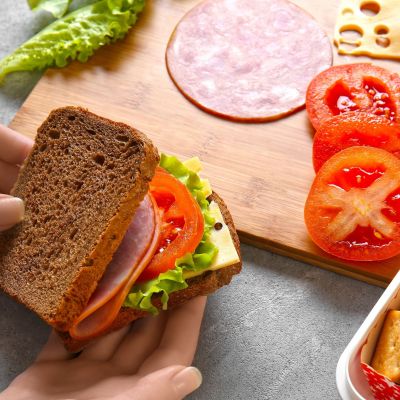 Τοστ για πρωινό; Πώς να το κάνετε πιο υγιεινό