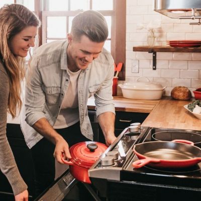 10 συνήθειες στο μαγείρεμα που βλάπτουν την υγεία