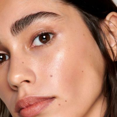 Έχεις βαρεθεί να ξυπνάς με πρησμένο πρόσωπο; 5 tips για να το αντιμετωπίσεις