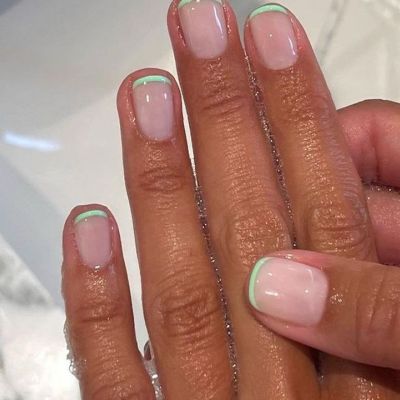 Minimal nail arts: 7 ιδέες για το πιο κομψό manicure
