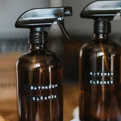 Γιατί η σόδα πλύσεως δεν πρέπει να λείπει από το ντουλάπι του μπάνιου