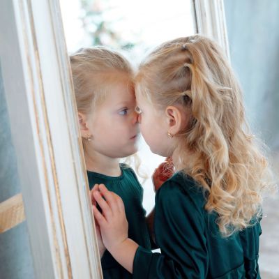 Ηρεμία και διαχείριση συναισθημάτων: Πώς θα βοηθήσουμε τα παιδιά