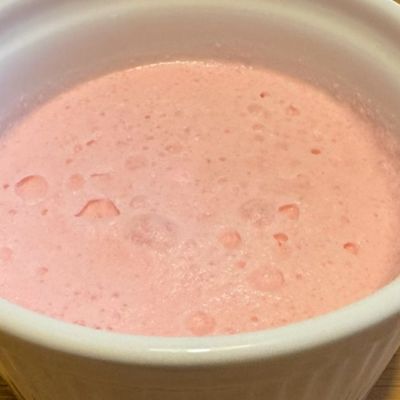 Συνταγή για αφράτη Μους σοκολάτα Φράουλα με 2 υλικά - Γράφει η Majenco