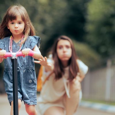Μήπως είσαι «γονιός-ελικόπτερο»; Τα 4 σημάδια