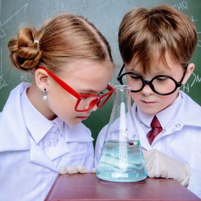 Εύκολο πείραμα για παιδιά στο σπίτι: Ηφαίστειο λεμονιού