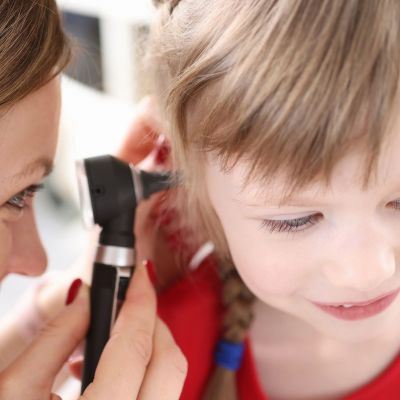 Ωτίτιδα: Συμπτώματα και φυσική θεραπεία