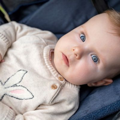 Μωρό 10 μηνών: Κινητικότητα, αντίληψη, ομιλία και ακοή