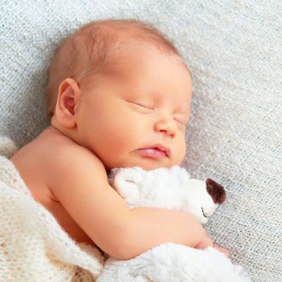 Γιατί τα μωρά γεννιούνται με περισσότερα οστά από τους ενήλικες