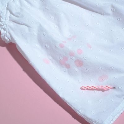 Το tip της μαμάς: Πώς βγαίνει το κερί από τα ρούχα