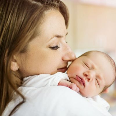 Σύντομες καθημερινές θετικές δηλώσεις για νέες μαμάδες