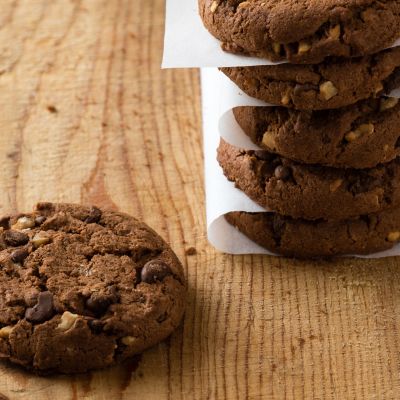 Σοκολατένια μπισκότα με 3 υλικά - Νηστίσιμα και χωρίς λάδι