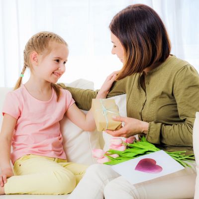 Όταν ο νονός δεν εμφανίζεται το Πάσχα - Τι λέμε στο παιδί;