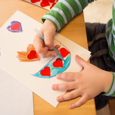 Αξιολάτρευτες χειροτεχνίες για νήπια που μπορούν να κάνουν ανά πάσα στιγμή