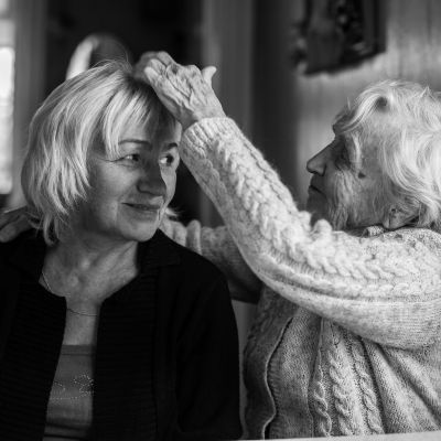 Τρυφερές αλλά και αστείες περιγραφές για τα posts σας την Ημέρα της Μητέρας